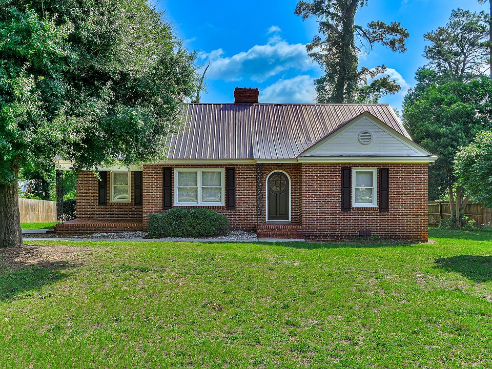 1st image of 2353 Redwood Dr