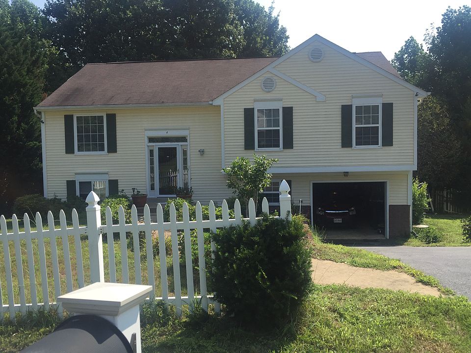 1st image of 4 Brentwood Ln