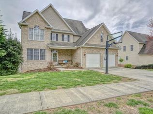 228 Michaels Ridge Blvd, Johnson City, TN 37615