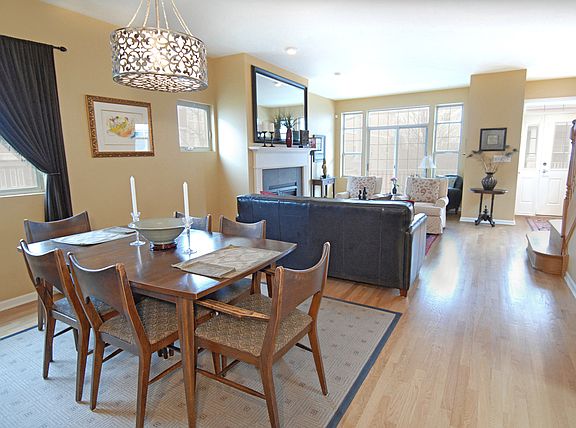 4th image of 4517 W Larchmont Ave
