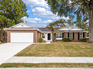 915 Dartmouth Dr, O'Fallon, IL 62269