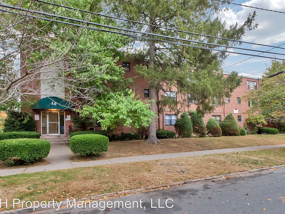 2nd image of 48 Evergreen Ave APT A4