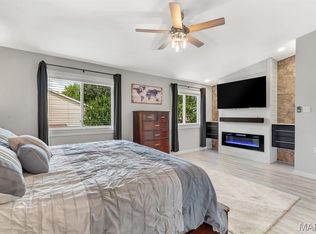 35 Monterey Cypress Dr #2, Lake Saint Louis, MO