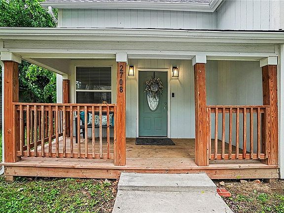 3rd image of 2708 N 155th Ter
