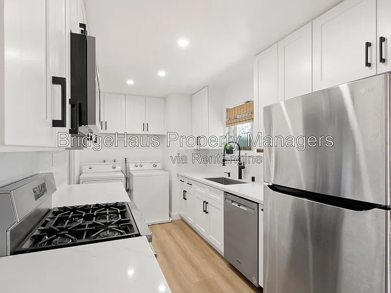 1723 Ramon St — Photo 7
