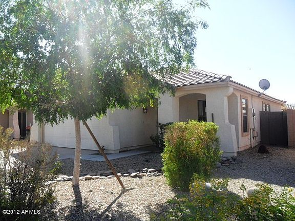 3rd image of 2527 W ROMLEY Avenue