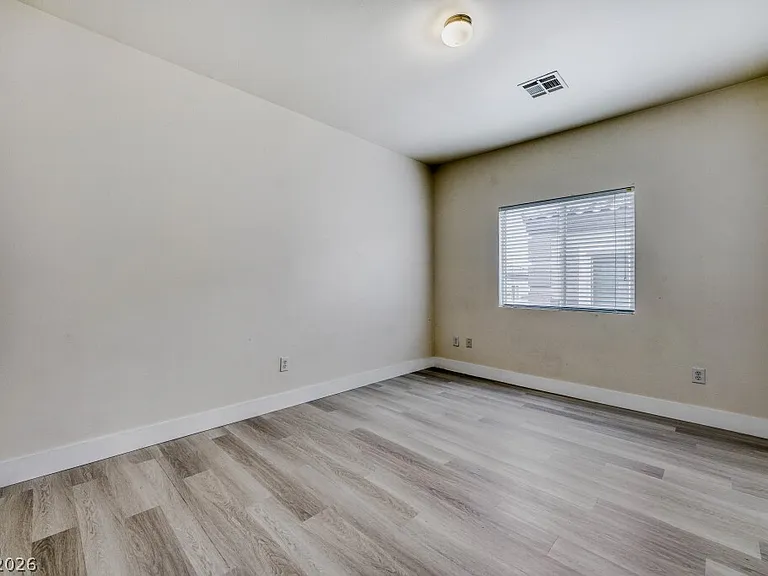 10443 Alpine Edge Ave — Photo 15