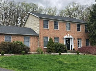2514 Gallows Hill Rd, Kintnersville, PA 18930