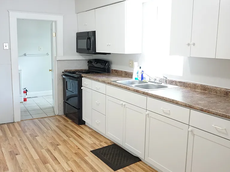 2 Pleasant St #2 — Photo 7