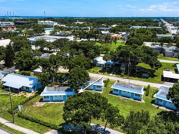 4th image of 795 Royal Palm Blvd #1