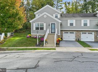 36 Myers Xing, Lancaster, PA 17602