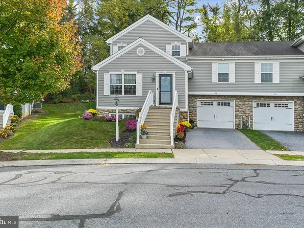 36 Myers Xing, Lancaster, PA 17602