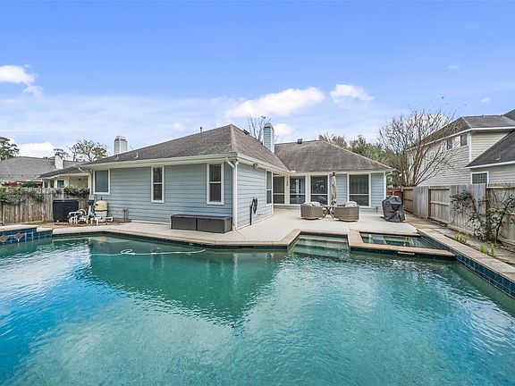 2nd image of 154 Hansom Trail St