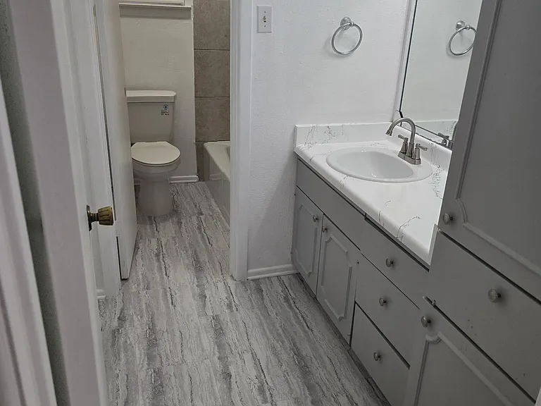 606 Chauncey Dr #3 — Photo 11
