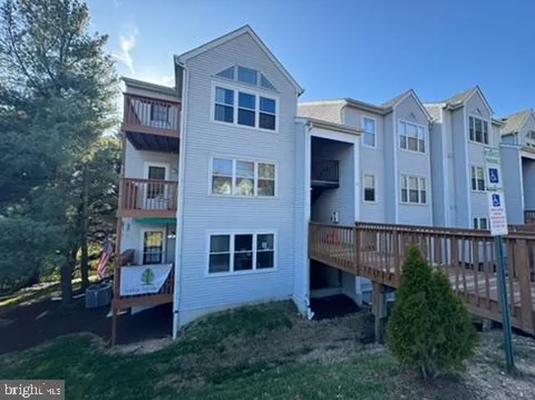 24 Deer Run Ct #G-607, Halethorpe, MD 21227