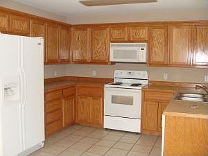 4th image of 6 Sparrow Ct