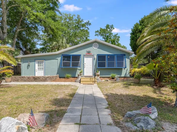 225 8th St, Port Saint Joe, FL 32456