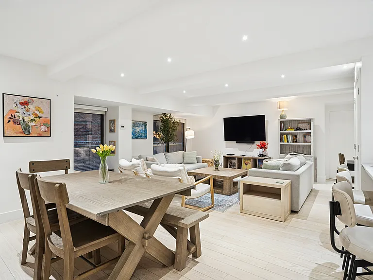 254 Park Ave S #2PR — Photo 2