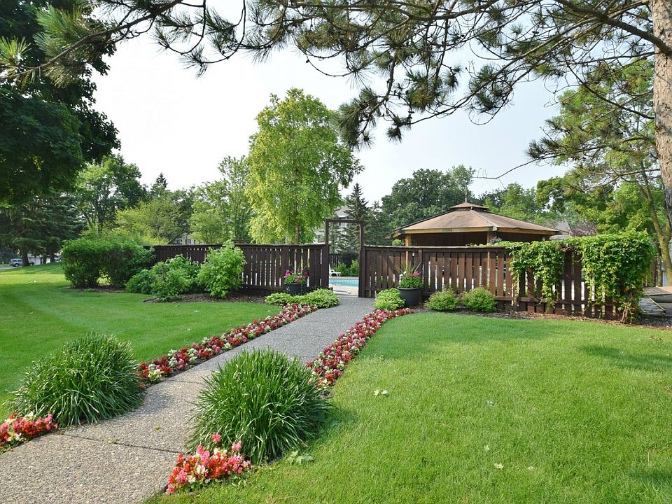 For Sale: 14410 Fairway Dr, Eden Prairie, MN 55344