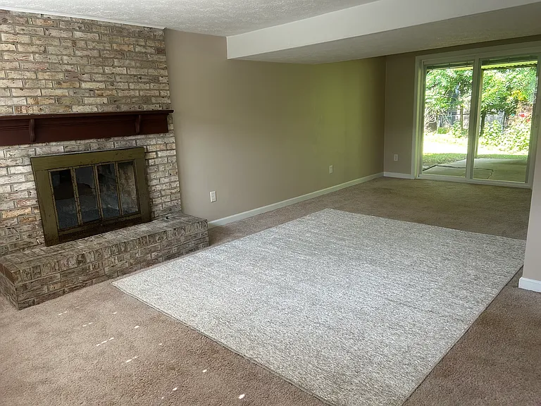 108 Sharbot Ct — Photo 16
