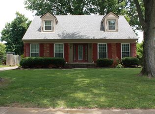 1111 Carlimar Ln, Louisville, KY 40222