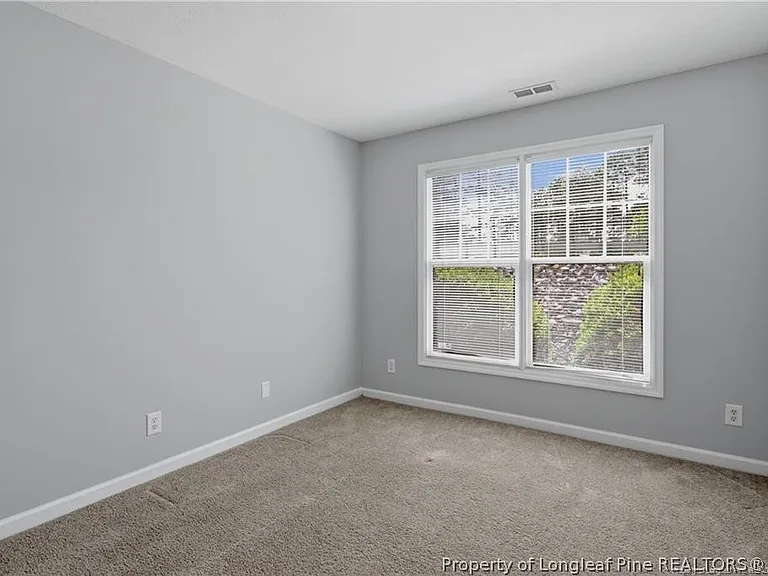 401 Meadowland Ct #4 — Photo 18