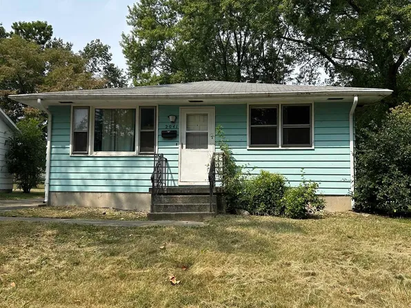 2041 Gregory Ct, Springfield, IL 62703