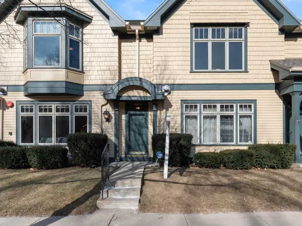 2322 East Edgewood AVENUE, Shorewood, WI 53211