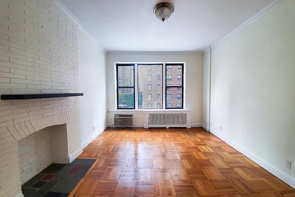 Rented by Warburg | media 1