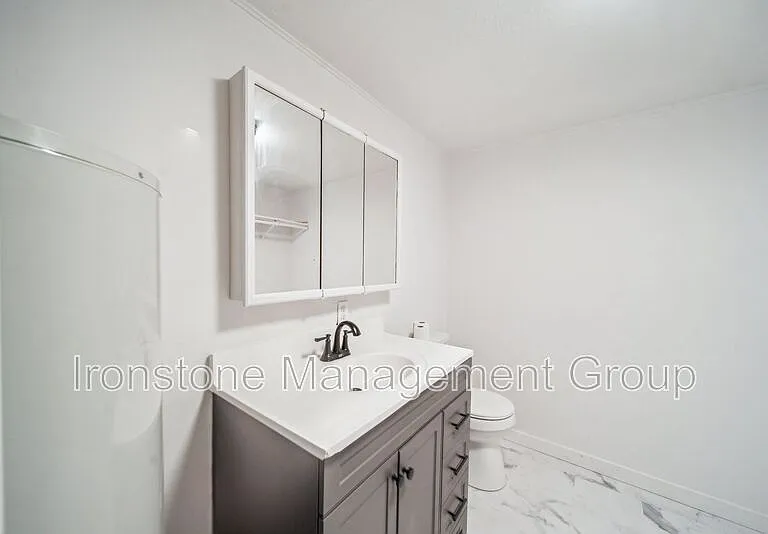 10235 NW 84th Ave #OK — Photo 13