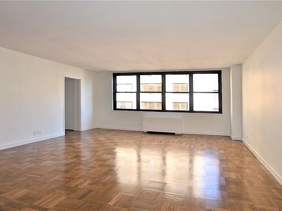 3rd image of 333 E 49th St APT 4J