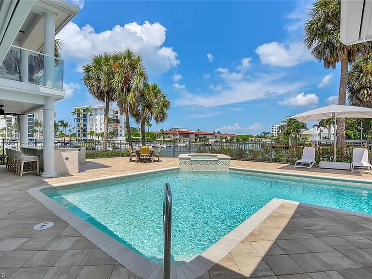 215 Mooring Line Dr — Photo 45