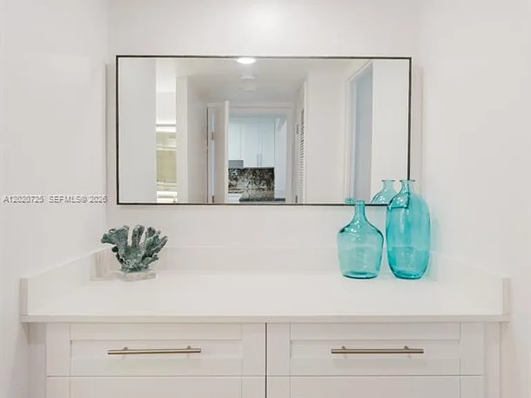 2301 Collins Ave #804 — Photo 16