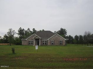 22231 Lacey Dr, Saucier, MS 39574