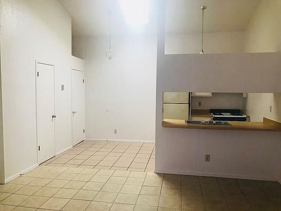 4th image of 10532 Shannon Pl APT A