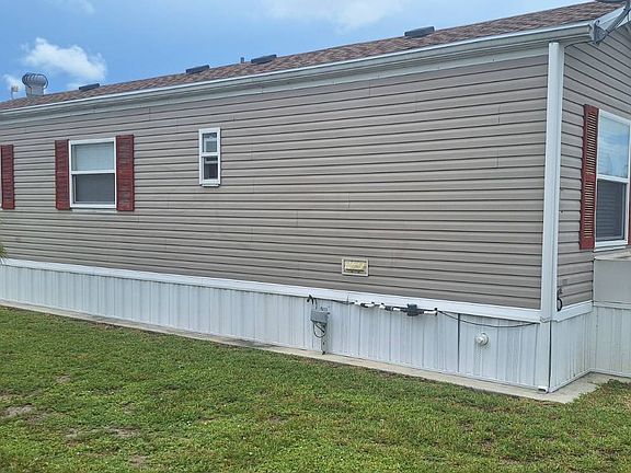 3rd image of 3737 El Jobean Rd #299