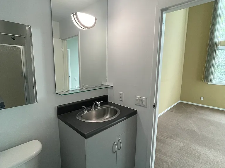 182 Gay St #305 — Photo 12