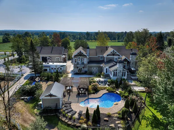 320 Route Obrien, Lefebvre, QC J0H 2C0