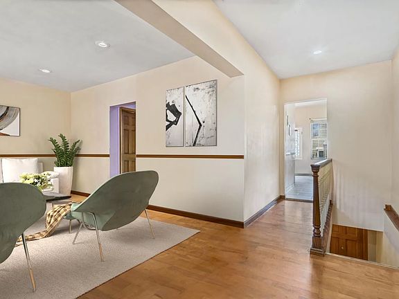 2nd image of 2534 22nd St
