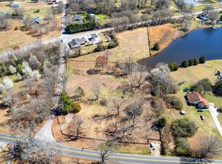 101 Hills Bridge Rd, Fayetteville, GA 30215