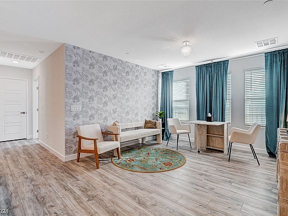 3rd image of 4916 Chidlaw Ave #1