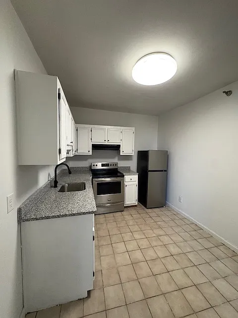 2 bed, $1,550 — Photo 2