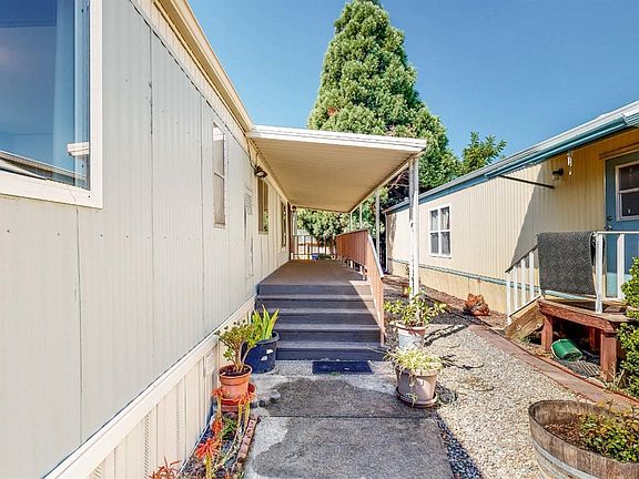 3rd image of 145 Walnut Circle