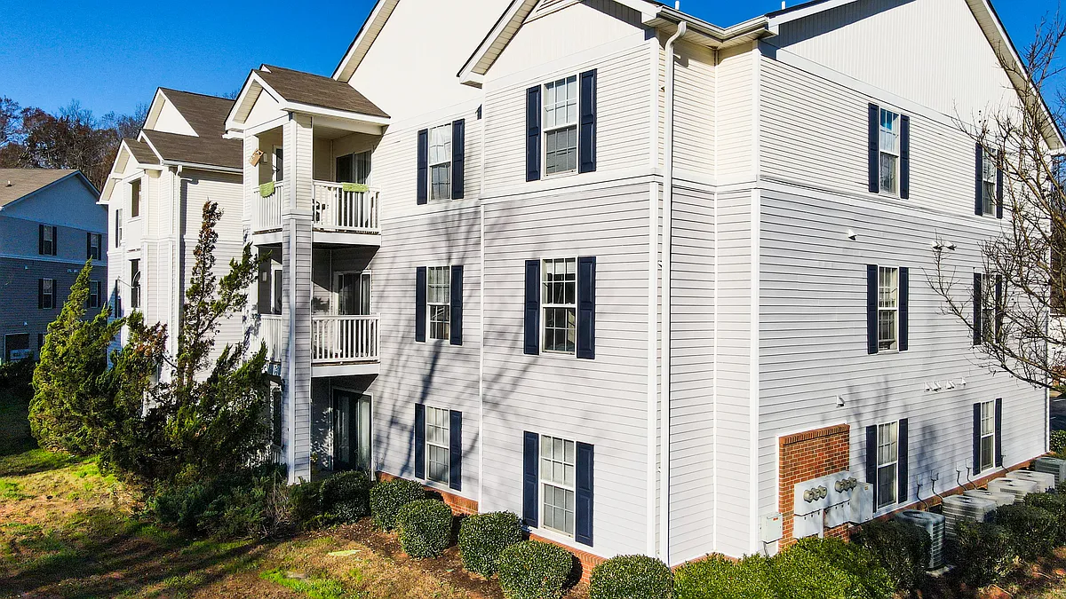 Building Photo - Concord Chase Apartments