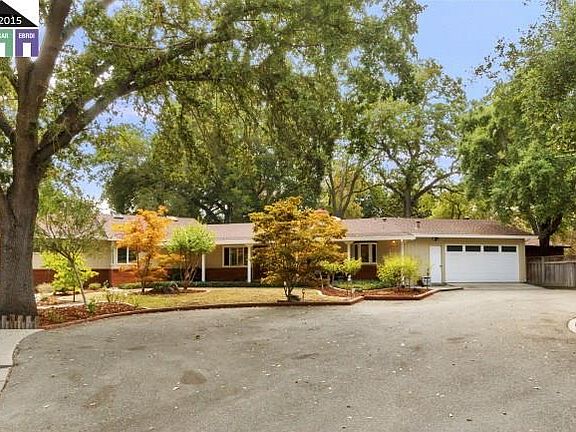3rd image of 2 Woodside Ct
