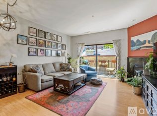1812 E Lafayette Pl APT 205, Milwaukee, WI 53202