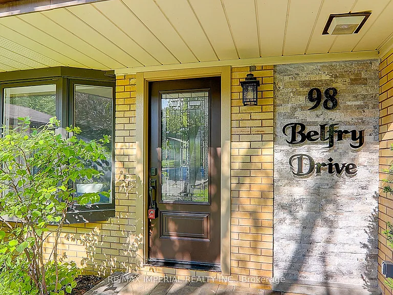98 Belfry Dr — Photo 2