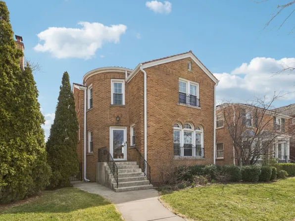 1220 N Oak Park Ave, Oak Park, IL 60302
