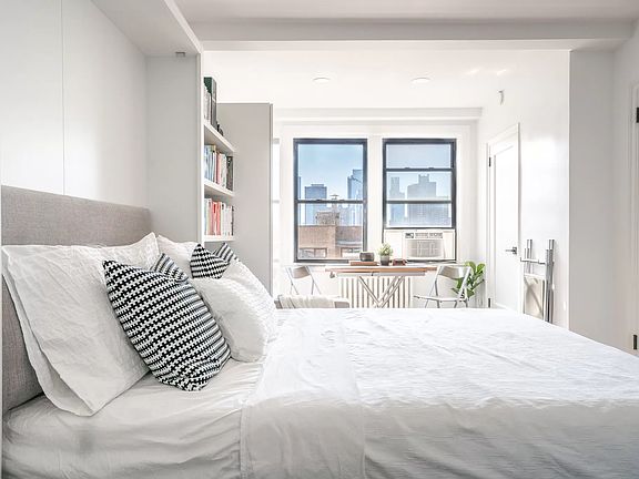 4th image of 457 W 57th St #1203