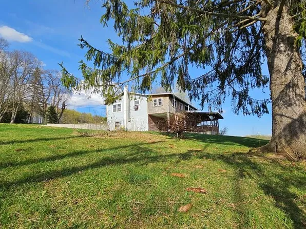8978 Hemlock Rd, Avoca, NY 14809